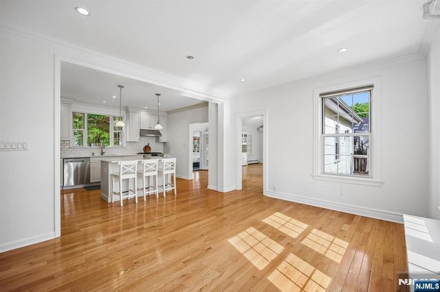 155 Sunset Lane, Tenafly, NJ 07670