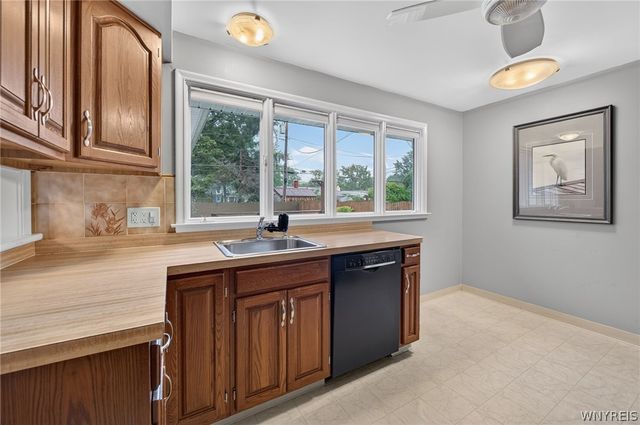 1307 Fairfax Avenue, North Tonawanda, NY 14120