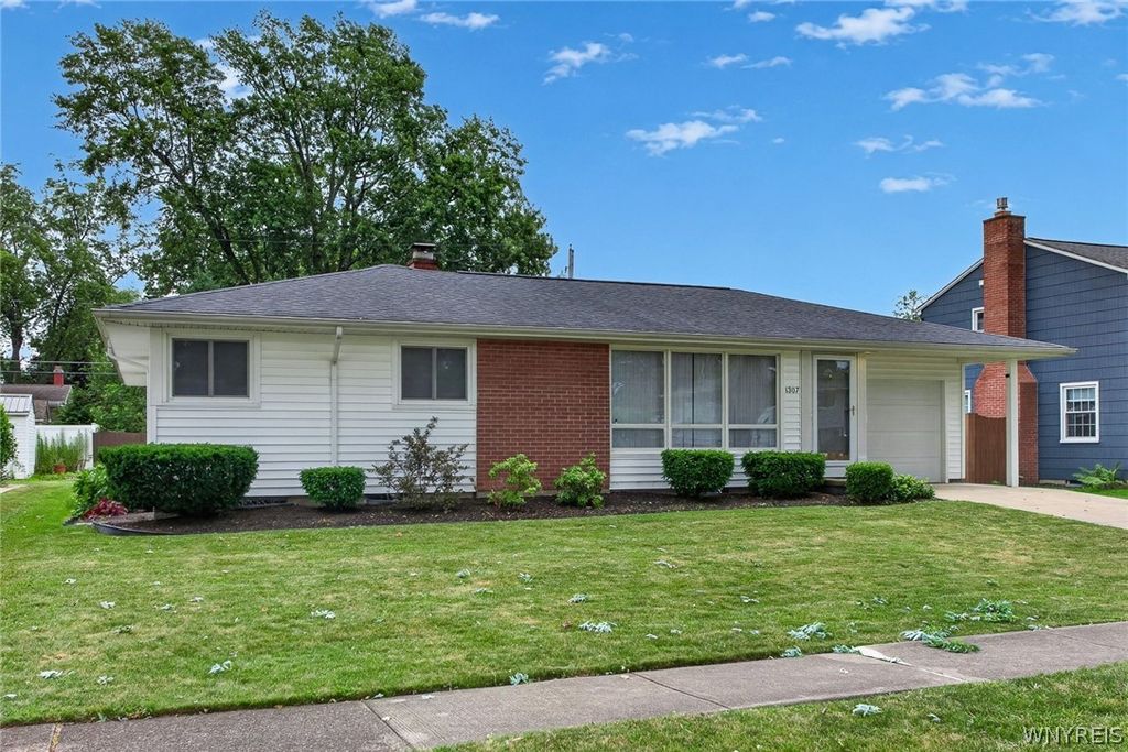 1307 Fairfax Avenue, North Tonawanda, NY 14120