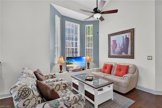 14907 Sterling Oaks DR, Naples, FL 34110