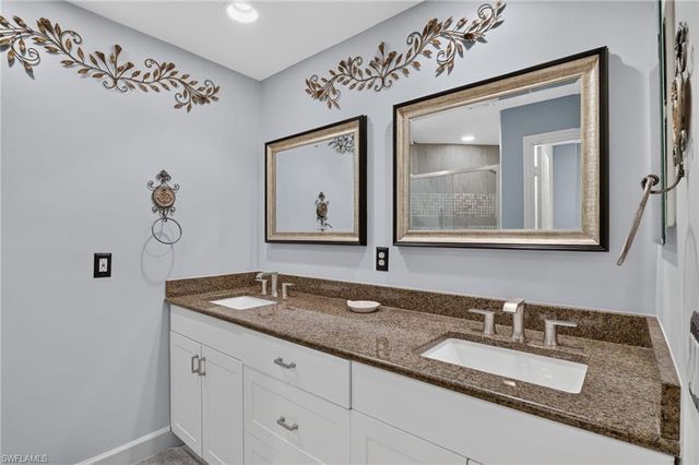 14907 Sterling Oaks DR, Naples, FL 34110