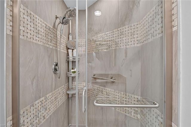 14907 Sterling Oaks DR, Naples, FL 34110