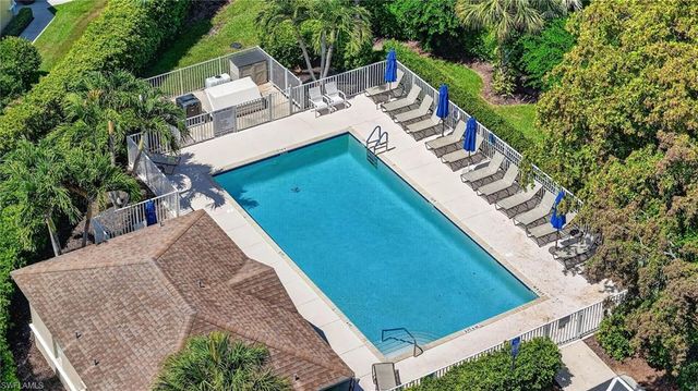 14907 Sterling Oaks DR, Naples, FL 34110