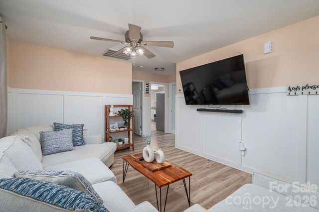 115 Barnes Street, Belmont, NC 28012