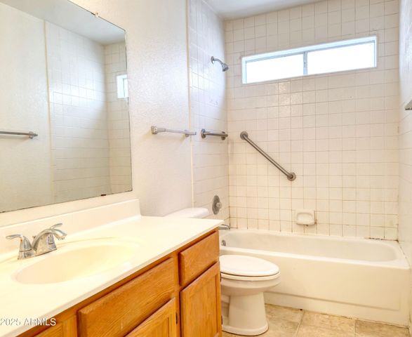 1836 N STAPLEY Drive 150, Mesa, AZ 85203