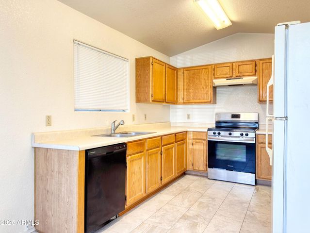 1836 N STAPLEY Drive 150, Mesa, AZ 85203