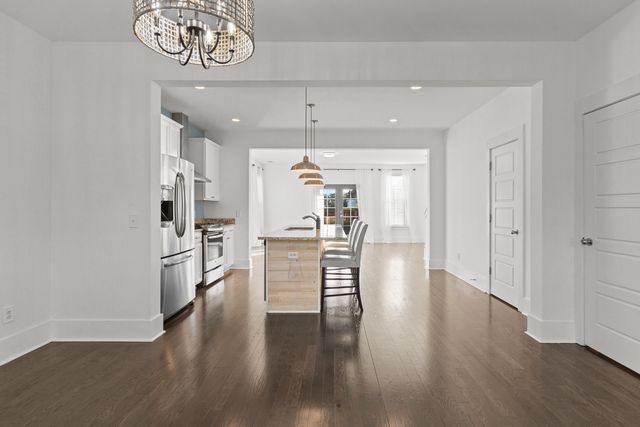 615 Long Meadow Street, Summerville, SC 29486