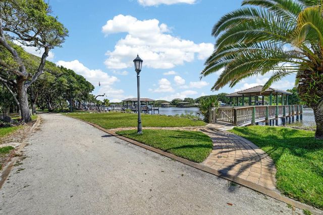 19 FRONT STREET, Palm Coast, FL 32137