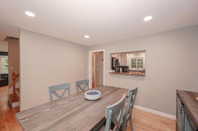 1 Woodridge Road, Durham, NH 03824