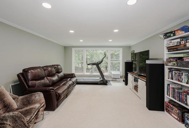 1 Woodridge Road, Durham, NH 03824