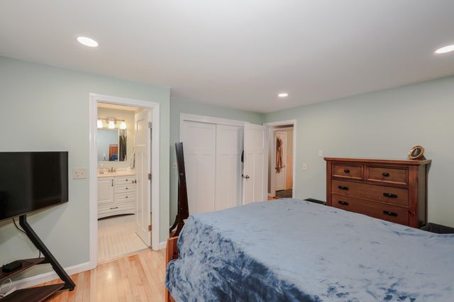 1 Woodridge Road, Durham, NH 03824