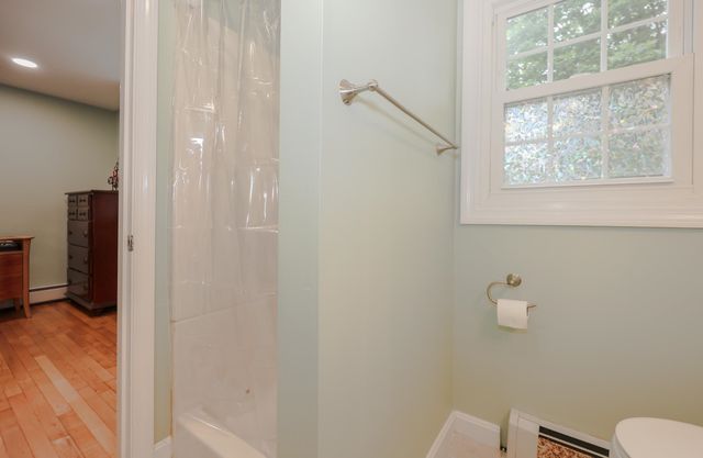 1 Woodridge Road, Durham, NH 03824
