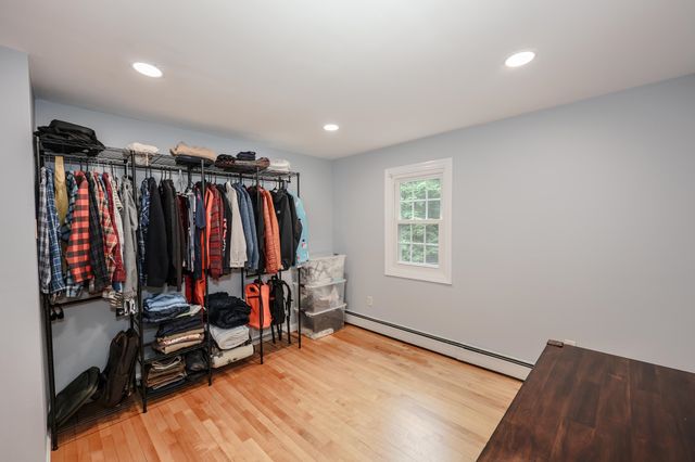 1 Woodridge Road, Durham, NH 03824