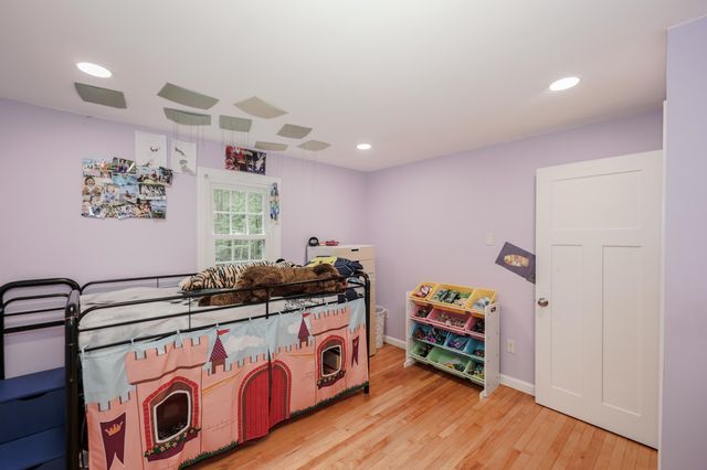 1 Woodridge Road, Durham, NH 03824