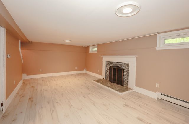 1 Woodridge Road, Durham, NH 03824