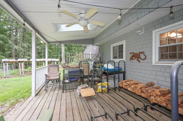 1 Woodridge Road, Durham, NH 03824
