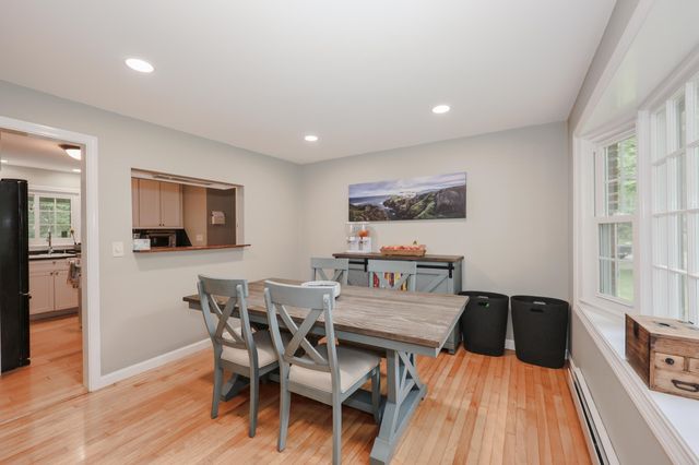 1 Woodridge Road, Durham, NH 03824