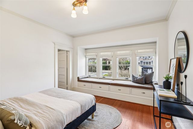 1119 19th Avenue E, Seattle, WA 98112