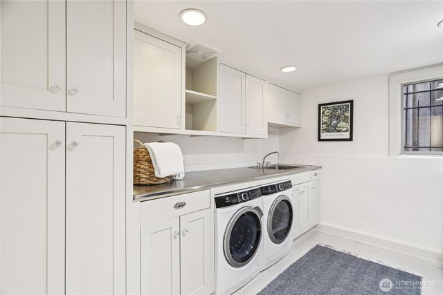 1119 19th Avenue E, Seattle, WA 98112