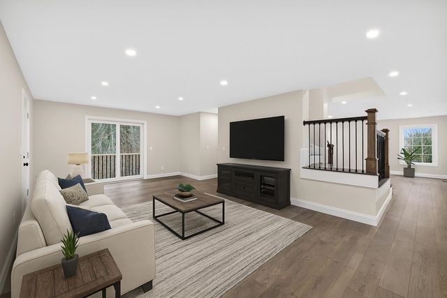 335 Raymond Road, Chester, NH 03036