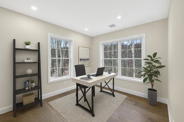 335 Raymond Road, Chester, NH 03036