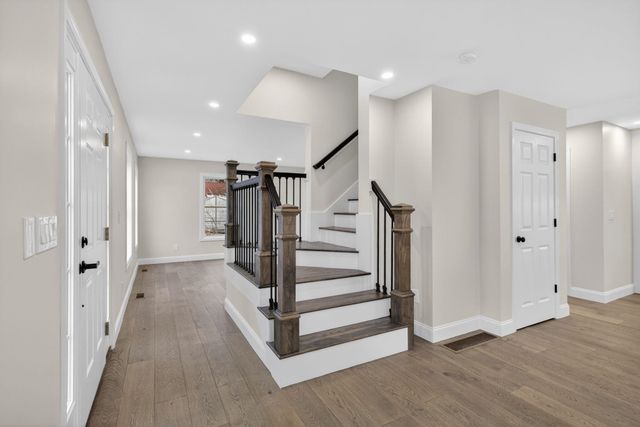 335 Raymond Road, Chester, NH 03036