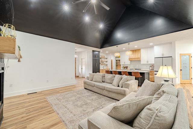 850 Cordova Cv, Savannah, TN 38372