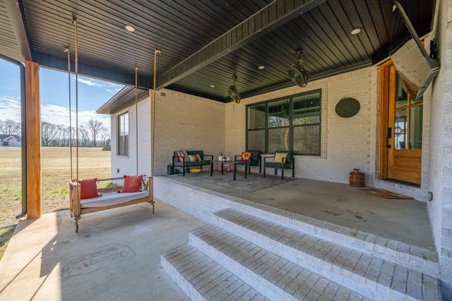 850 Cordova Cv, Savannah, TN 38372