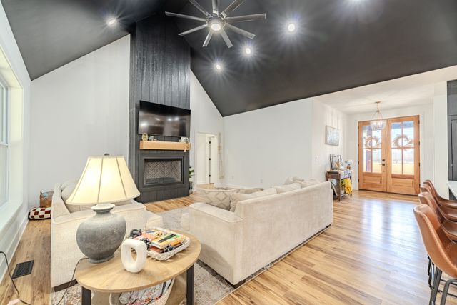 850 Cordova Cv, Savannah, TN 38372