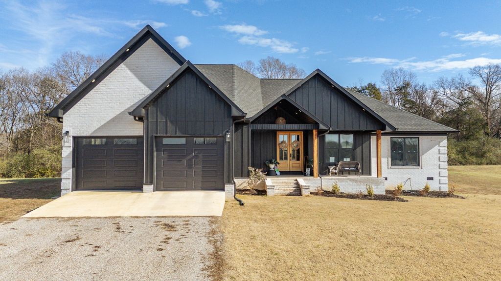 850 Cordova Cv, Savannah, TN 38372