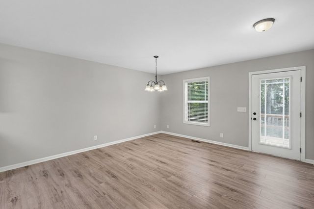 118 Blue Grass Dr, Shelbyville, TN 37160