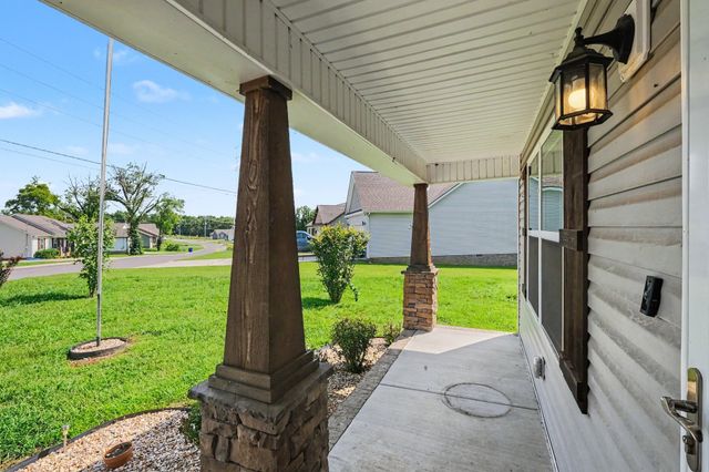 118 Blue Grass Dr, Shelbyville, TN 37160