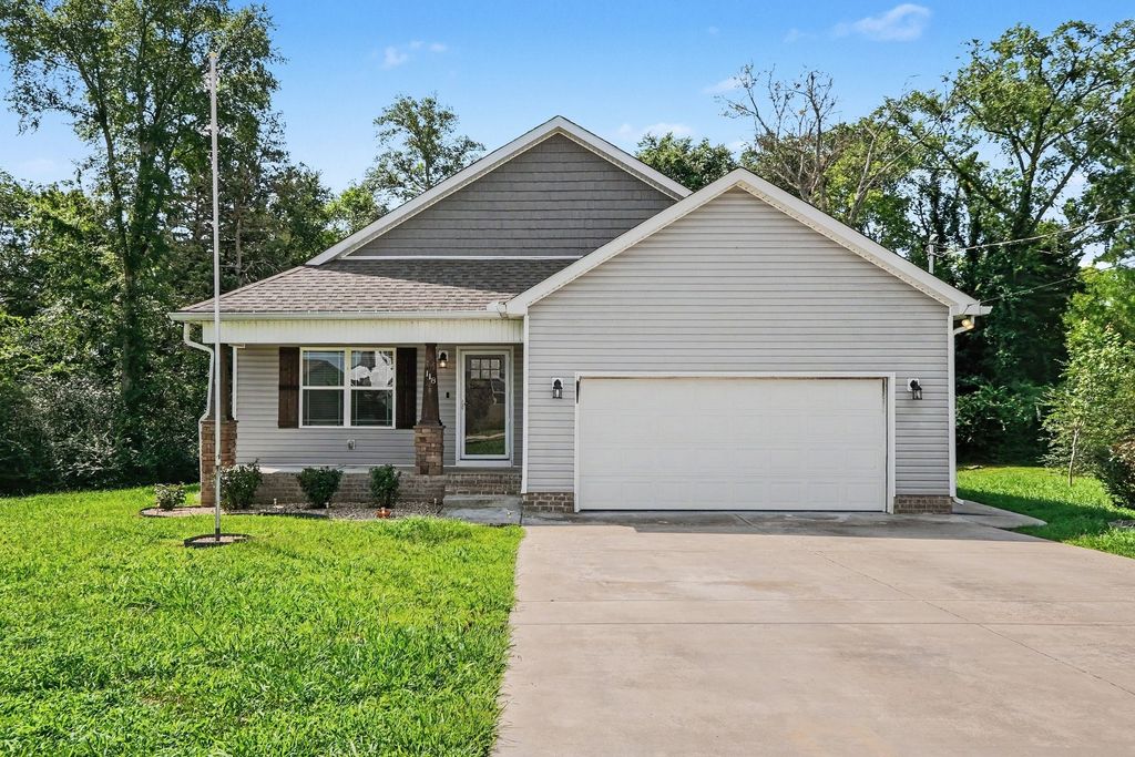 118 Blue Grass Dr, Shelbyville, TN 37160