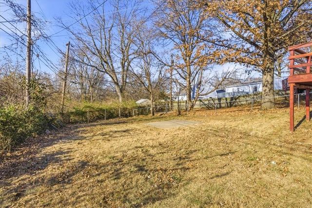 9220 McKinley Street, Kansas City, MO 64138