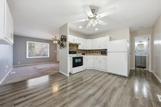 9220 McKinley Street, Kansas City, MO 64138