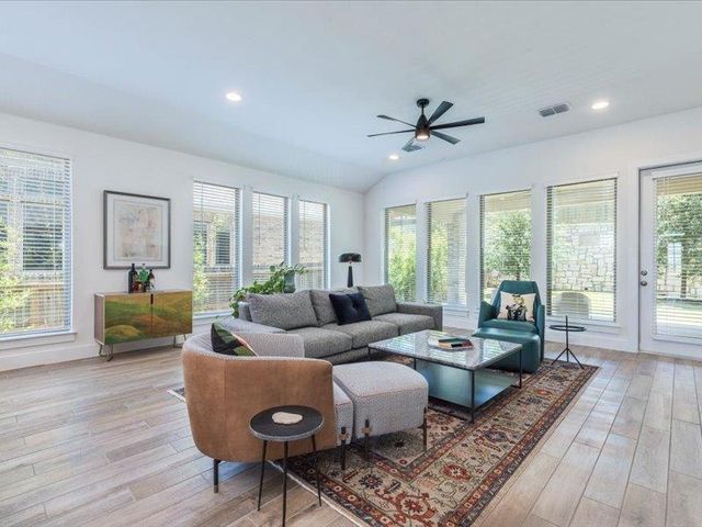 205 William Clayton DR, Buda, TX 78610