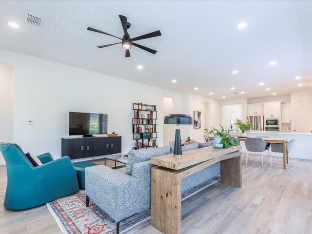 205 William Clayton DR, Buda, TX 78610