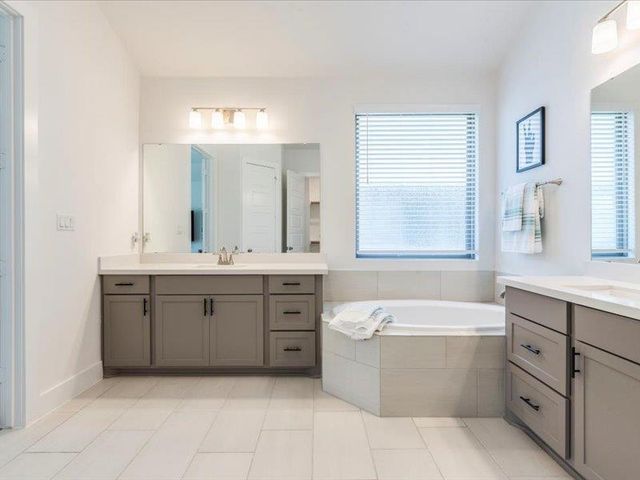 205 William Clayton DR, Buda, TX 78610