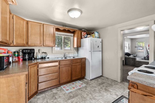 8524 E Maringo Dr, Spokane, WA 99212