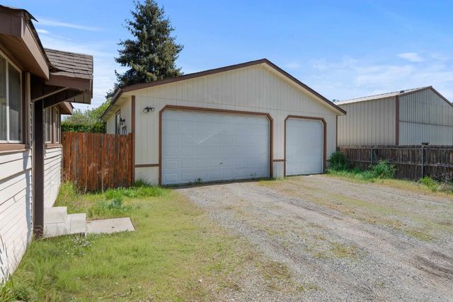 8524 E Maringo Dr, Spokane, WA 99212
