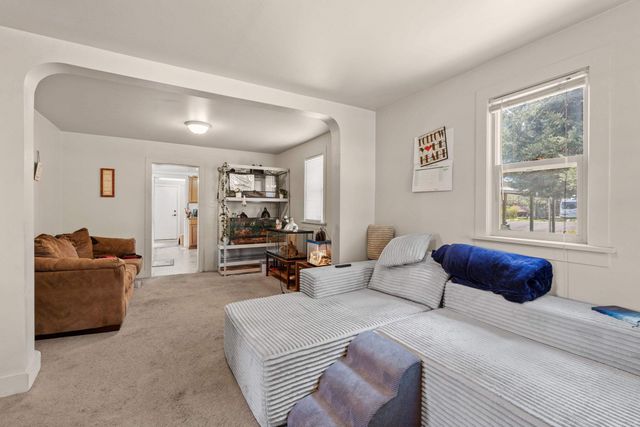 8524 E Maringo Dr, Spokane, WA 99212