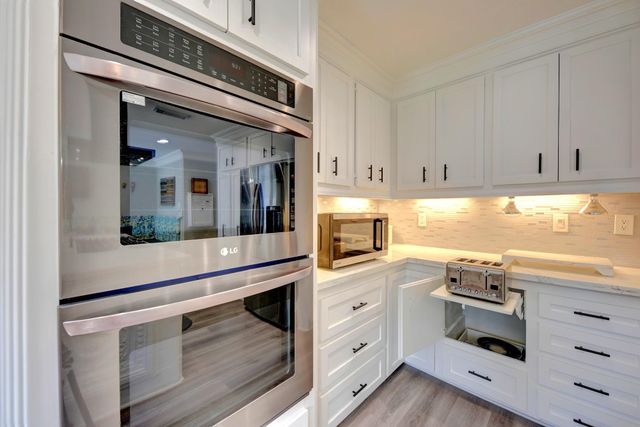 1950 Country Club Road, Brenham, TX 77833