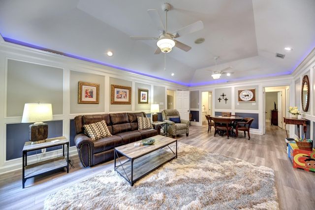 1950 Country Club Road, Brenham, TX 77833