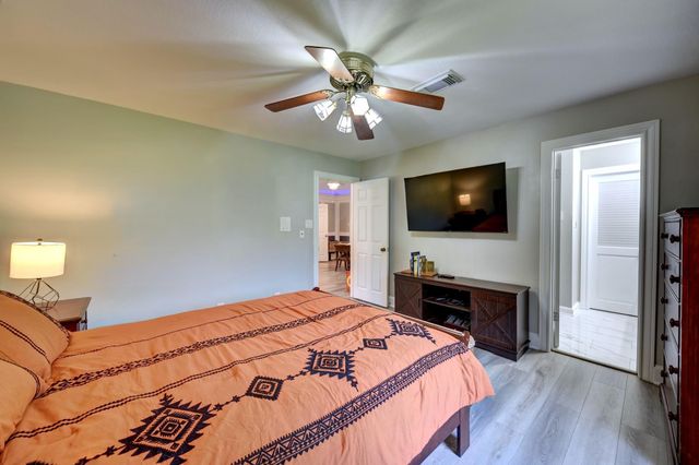 1950 Country Club Road, Brenham, TX 77833