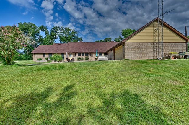 1950 Country Club Road, Brenham, TX 77833