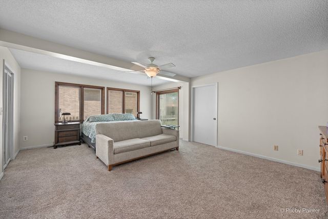 287 Holiday Drive, Lake Holiday, IL 60552