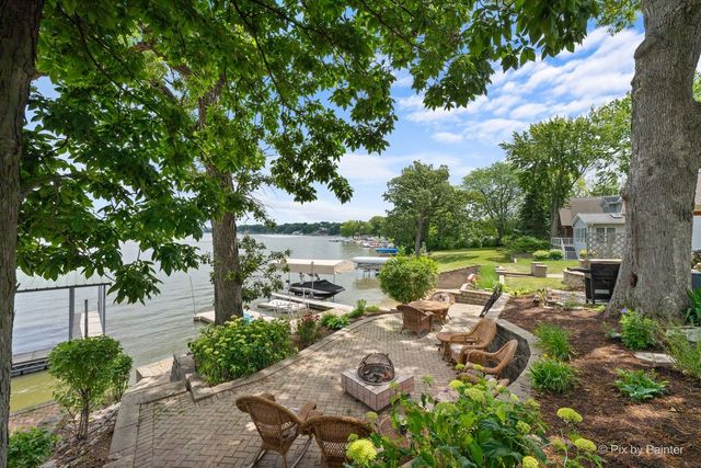 287 Holiday Drive, Lake Holiday, IL 60552
