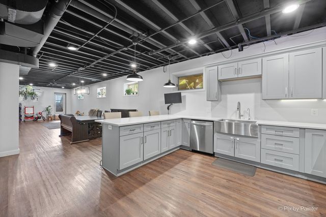 287 Holiday Drive, Lake Holiday, IL 60552