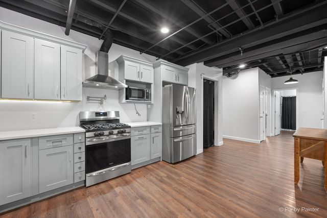 287 Holiday Drive, Lake Holiday, IL 60552