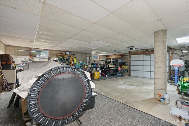287 Holiday Drive, Lake Holiday, IL 60552